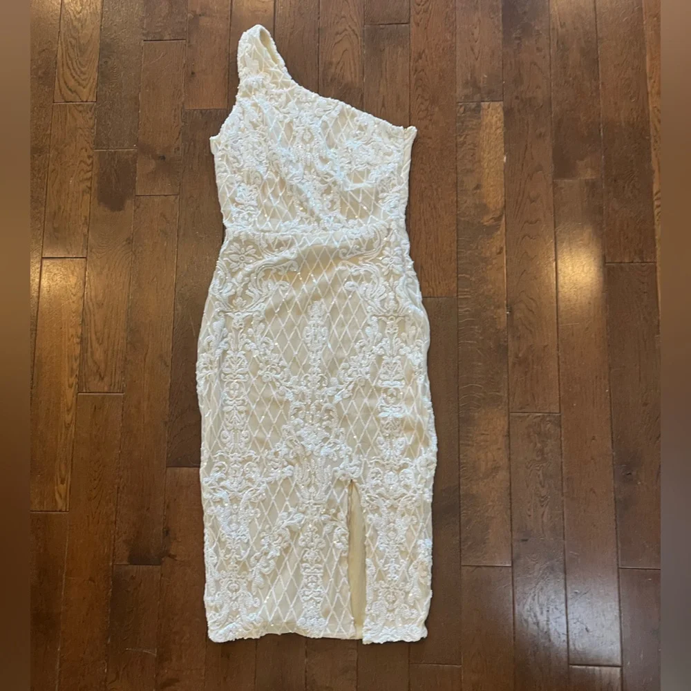 NWOT one shoulder dress - Picture 5 of 5